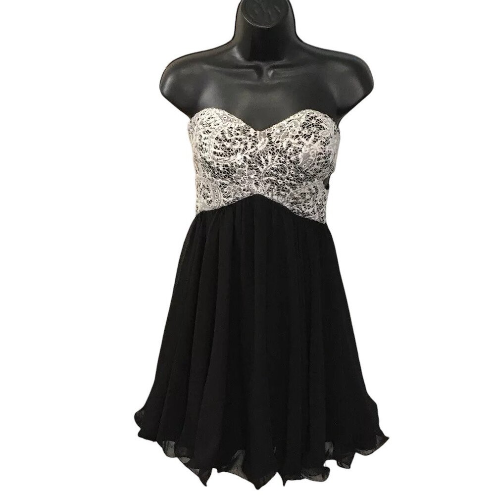 Blondie Nites Juniors Dress Black Sleeveless White Bodice NEW